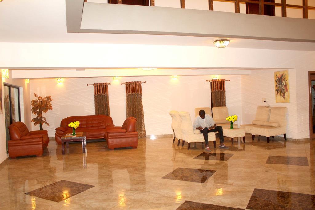 Hotel Lubumbashi 外观 照片