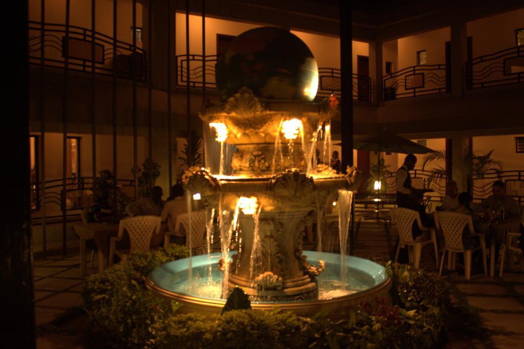 Hotel Lubumbashi 外观 照片